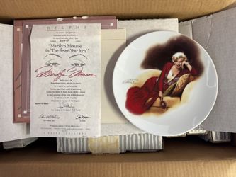 Marilyn Monroe by Delphi collection plates