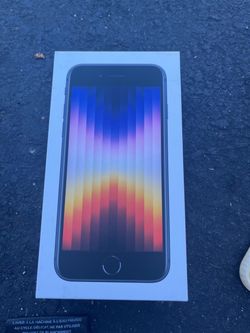 Brand new iPhone SE 2022