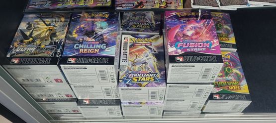 Pokemom Build And Battle Decks And More!