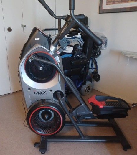 BOWFLEX MAX M5 ELLIPTICAL TRAINER