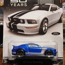 2007 Ford Mustang 1:64 Scale Hot Wheels π₯ π New. ** Buy $20+ Get a Free Random Hot Wheels Sealed