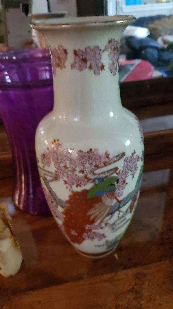 Beautiful Oriental Asian Antique Vase