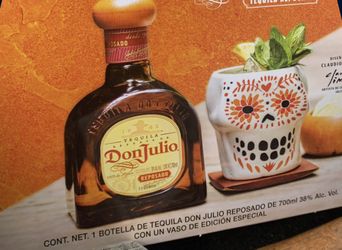 LA RAMS/ Party/bottle/ Halloween 