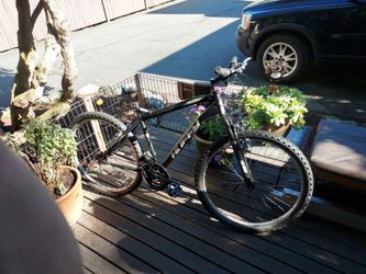 Huffy Highland 21 Speed Mountain Bike