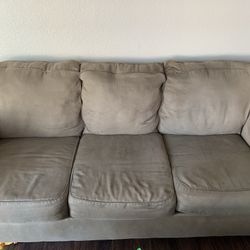Living Spaces Sofa & Loveseat 