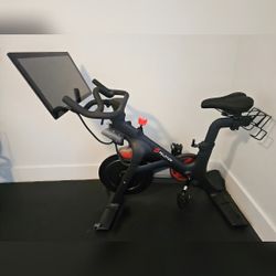 Peloton Bike with Screen - Excellent - Dover, NH