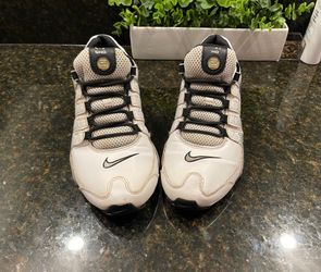 Nike Shox Size 9 Shoes