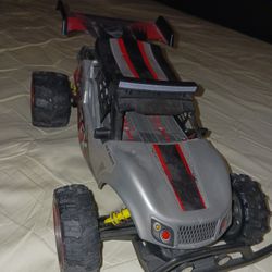 VORTEX TRUCK & BUILDING TRAIN TRACKS.......😁😊😍