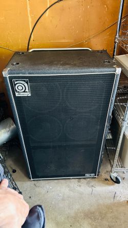Ampeg SVT bass cab