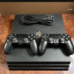 PS4  PRO 1 TB