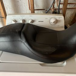 2019 Harley Davidson Street Glide Seat