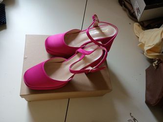 Fuchsia Shoes
