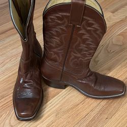 Men’s Size 7 Cowboy Boots