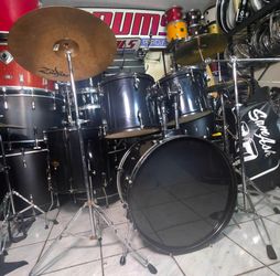Complete Drum Set 🥁  !!! $380 or best offer !