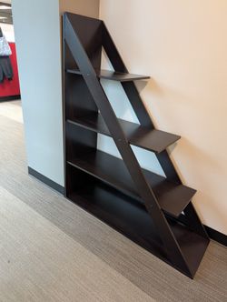 Set of Graduated Shelves/Bookcases/Decor