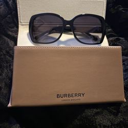 Burberry sunglasses