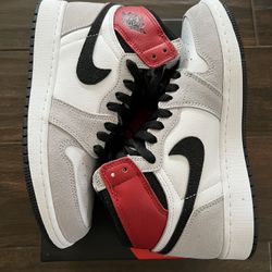 Nike Jordan Retro 1 Light Smoke Grey Size 5Y/6.5W