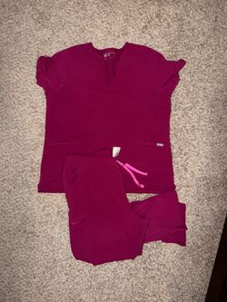 FIGS Scrub Set