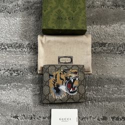 Gucci wallet