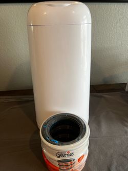 Diaper genie/ diaper genie refills