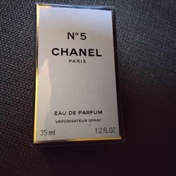 Chanel No 5