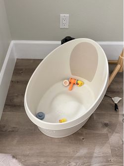 Shnuggle Toddler Bath Tub like new