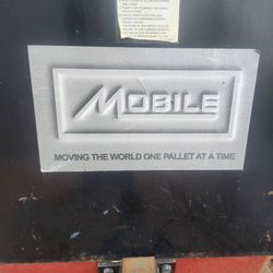 Mobile fork lift