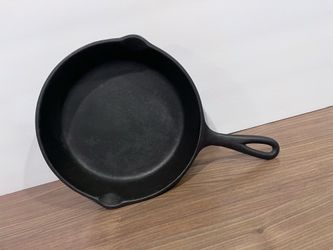 Vtg 3 Notch Lodge Cast Iron Skillet 8”