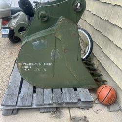 30 Inch Excavator Bucket 