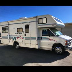 2000 Chevy Winnebago Class C Rv