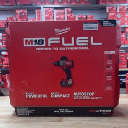 Milwaukee M18 FUEL 18V Lithium-Ion Brushless Cordless 1/2 in. Drill/Driver Kit W/(2) 5.0Ah Batteries, Charger, and Hard Case