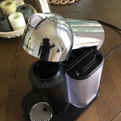 Breville Nespresso Espresso Coffee Maker Chrome Black 