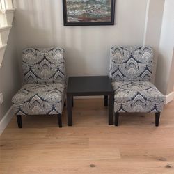2 Blue Patterned Slipper Chairs with Side Table