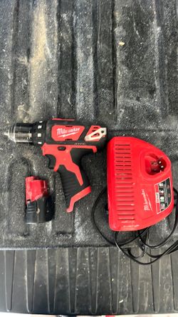 Milwaukee M12 drill and charger