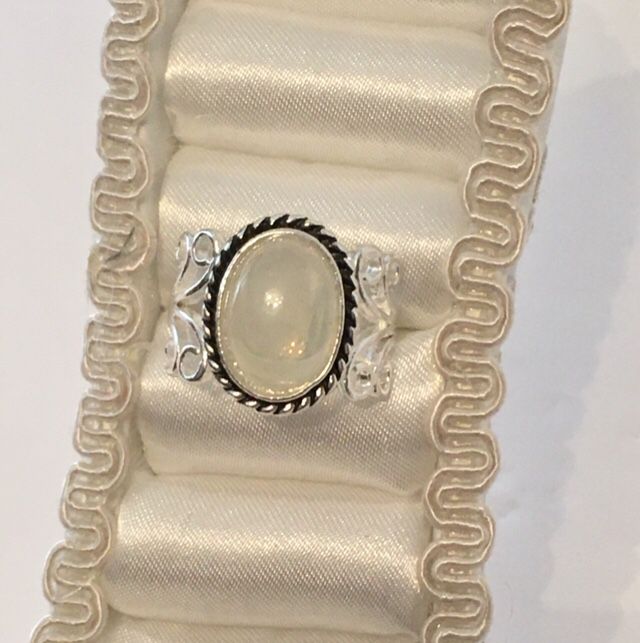 Vintage Style Moonstone Ring, Size 7