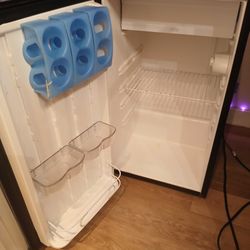 Mini Wirepool Fridge/freezer Conbo 