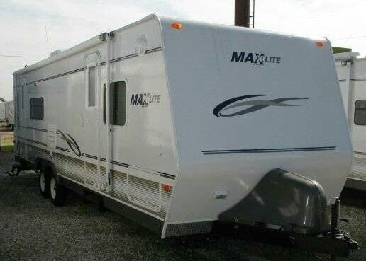 2008 Maxlite 29ft with slide, in Excellent Condition