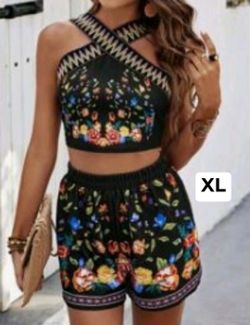 New women’s 2 piece set size XL