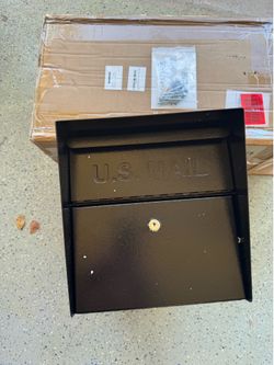 Large Locking Mailbox