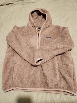 Women's Patagonia half-zip fleece pullover
