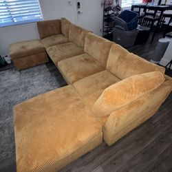 4 Seater Couch 