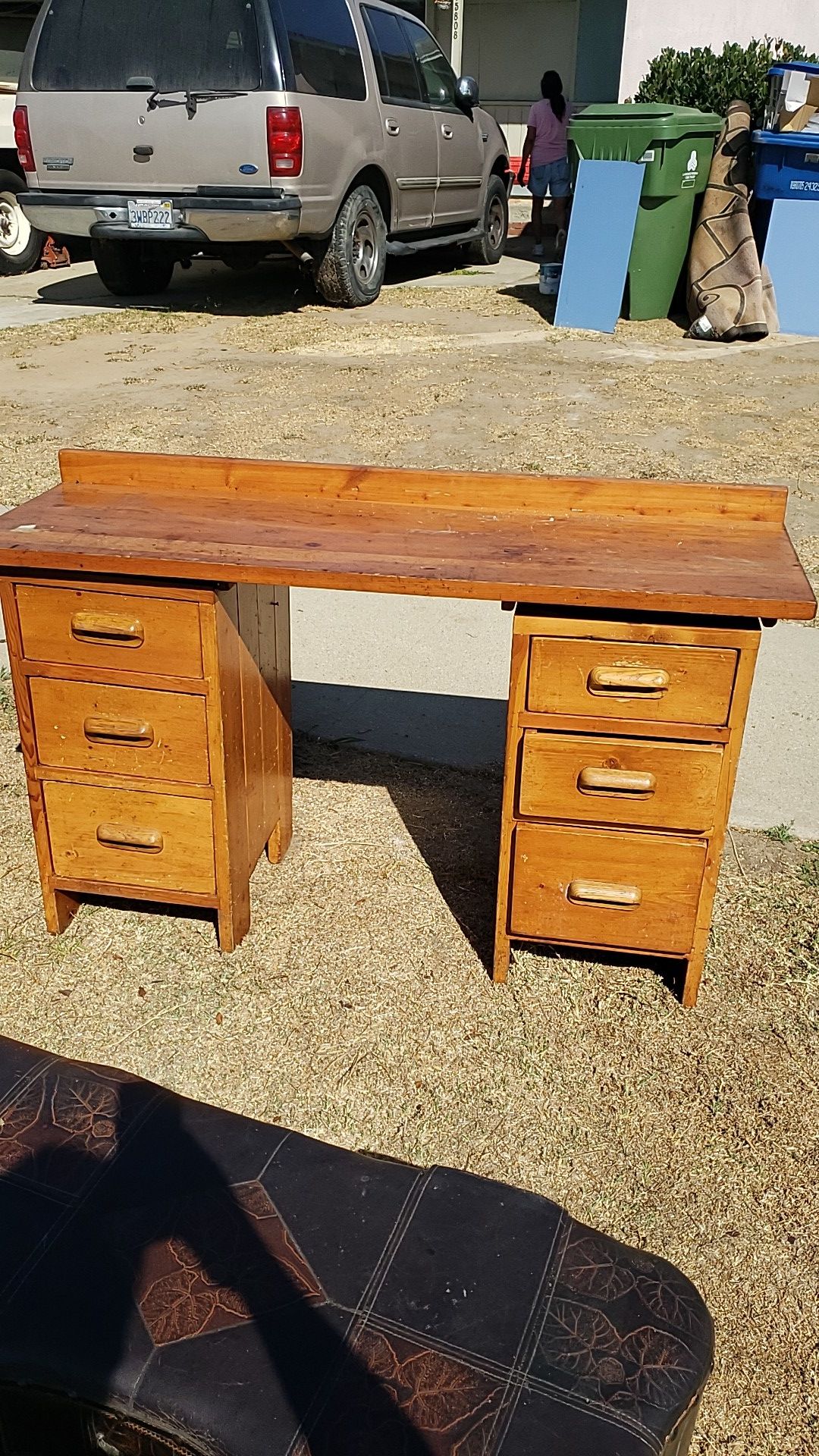 FREE HANDMADE 6 drawer desk!