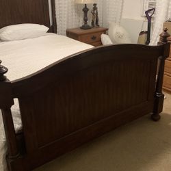 Queen Bed 