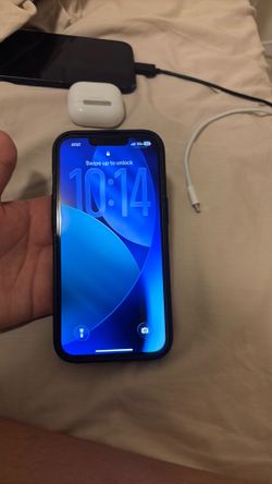 iPhone 13 midnight blue