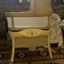 Graco sense2snooze Bassinet W/cry Detection