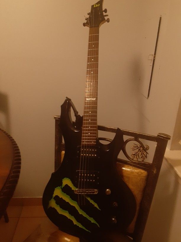ESP-F50 Electric Guitar MONSTER ENERGY LTD - 23 Fret - Great Condition