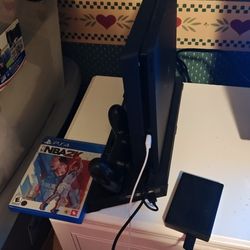 PS4 With 2 Controllers And 4Tb Hard drive 