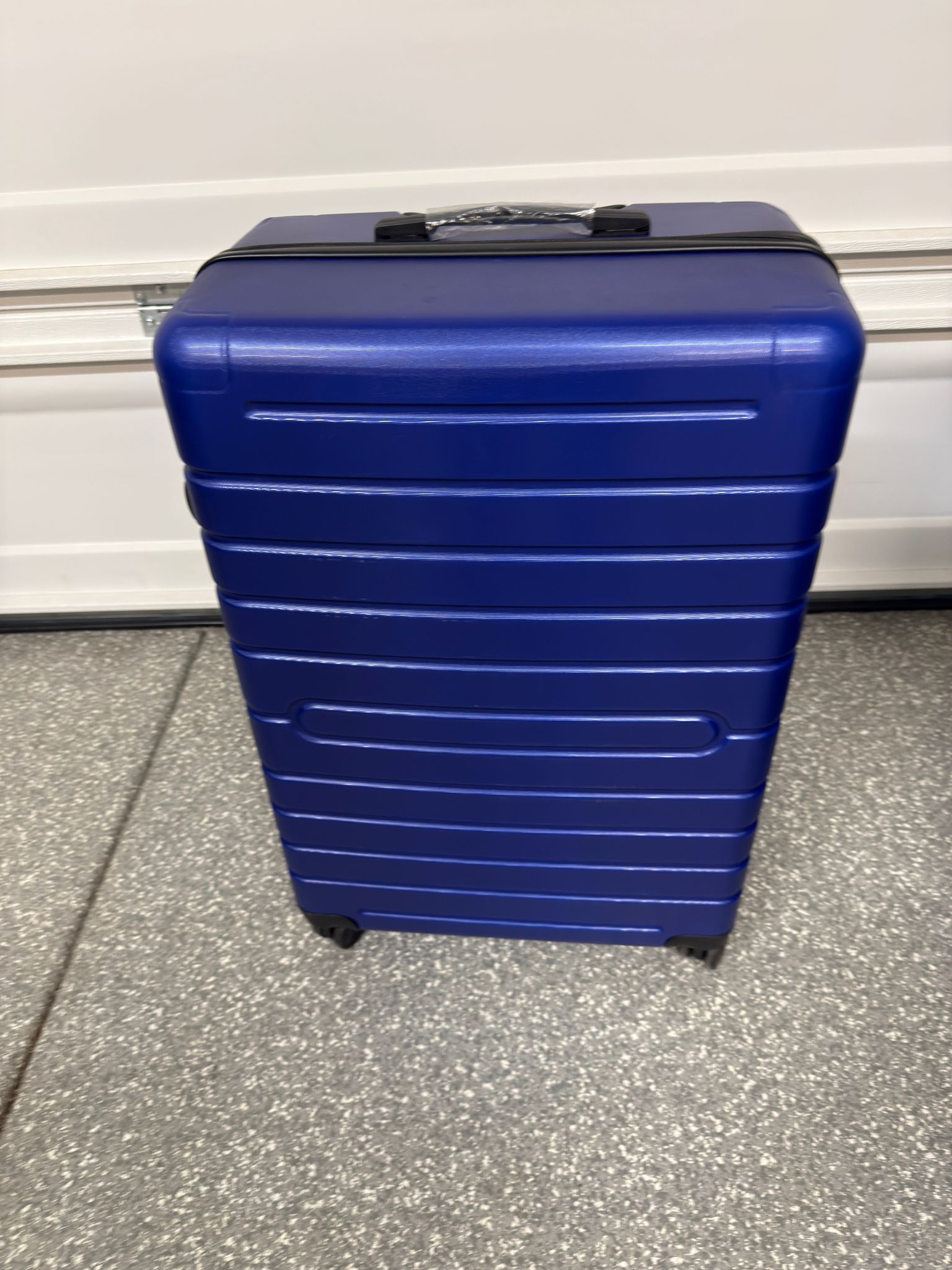 NEW 28” Check In Large Suitcase Luggage with TSA lock (Never Used)