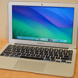 Apple MacBook Air 11-inch 1.6 GHz Intel i5 SSD 128GB Solid State 4GB Ram Thunderbolt MacOS Sequoia
