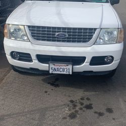 2005 Ford Explorer